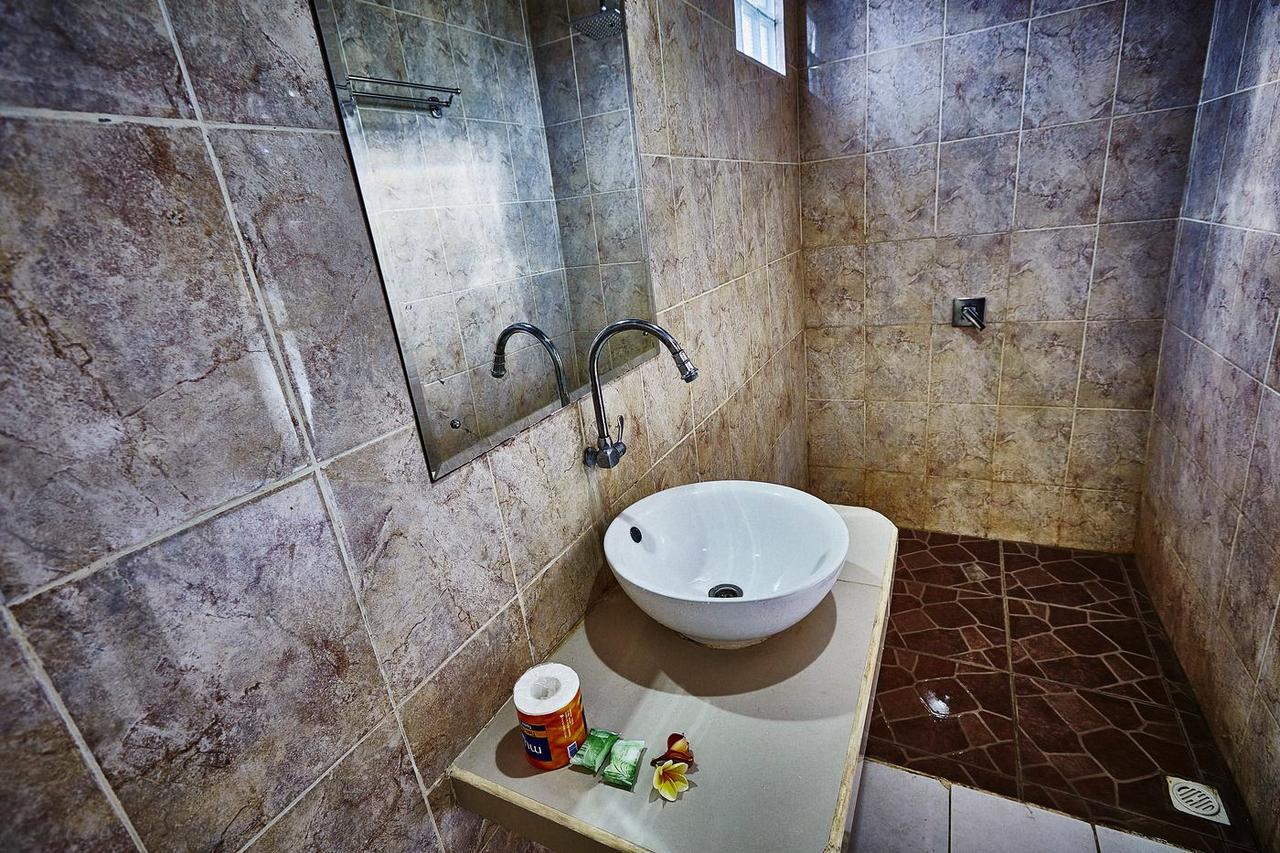 Matra Bali Guesthouse Canggu Zewnętrze zdjęcie